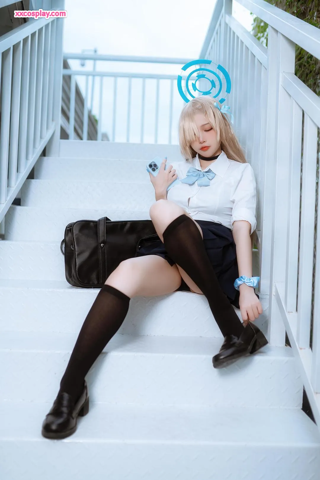 Nisa sebagai Asuna Ichinose - Seragam JK Blue Archive